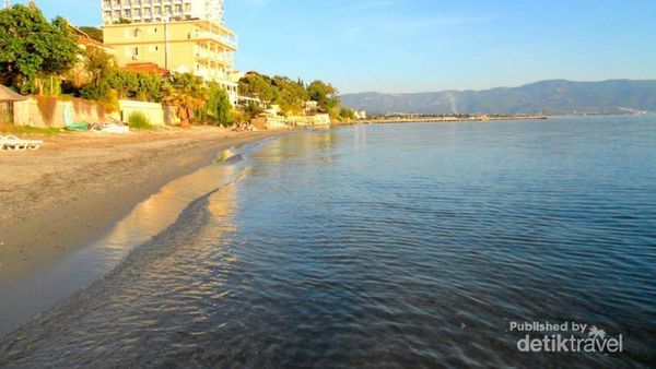 Sunset Penenang Hati di Tepi Selat Dardanella, Turki