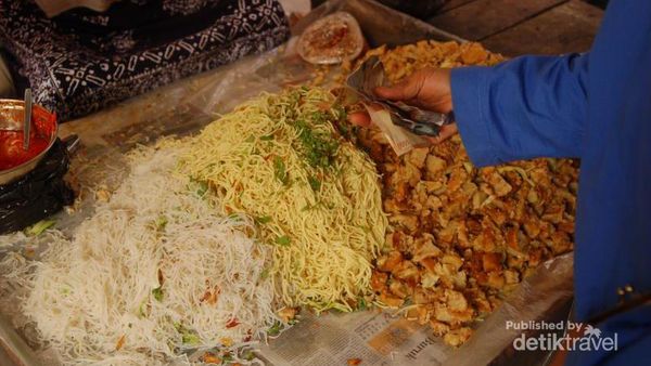 Surga Makanan Jadul di Pasar Tradisional Sleman