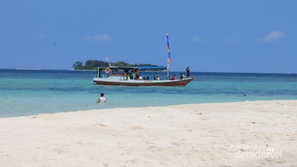 Surga Tersembunyi di Laut Jawa Surga Tersembunyi di Laut Jawa