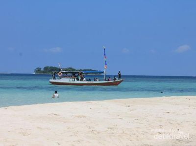 Surga Tersembunyi di Laut Jawa