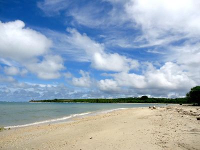 Tahun Baruan di Pantai, Coba Tanjung Lesung!