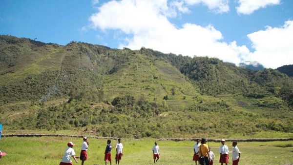 Tak Ada Sekolah Dengan Pemandangan Secantik Ini