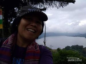 Tak Hanya Pantai, Bali Punya Danau yang Menawan