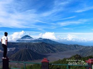 Tak Kalah dengan Ranu Manduro, Ini Bromo Saat Sedang Hijau