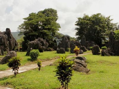 Taman Batu di Maros, Bukti Laut Pernah Naik ke Daratan