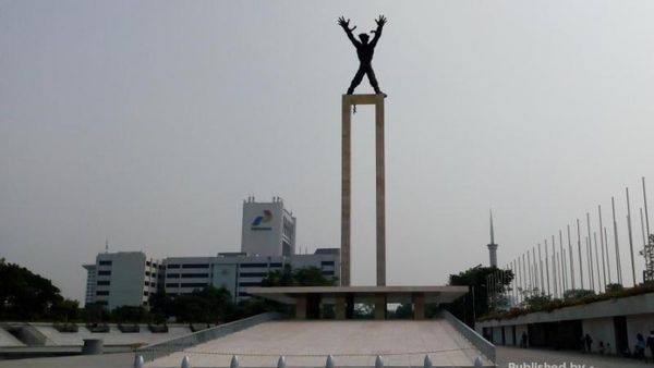 Taman Lapangan Banteng Kini Makin Asyik Buat Olahraga