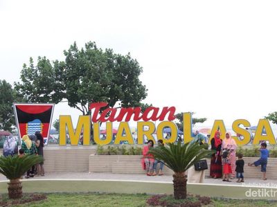 Taman Muaro Lasak & Monumen Merpati Perdamaian Padang