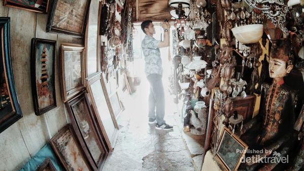 Tempat Belanja & Hunting Foto Barang Antik di Jakarta