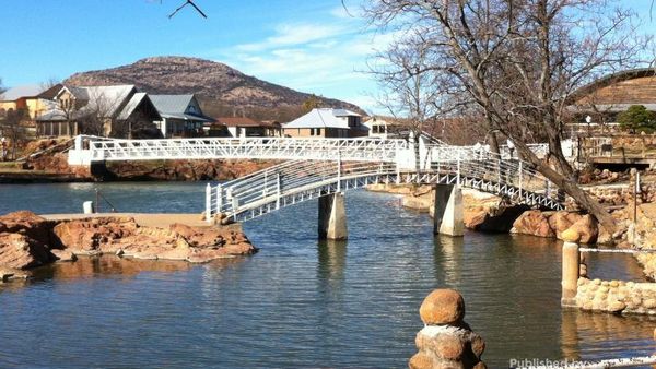 Tempat Memancing Ikan yang Indah di Amerika