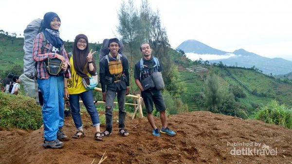 Terbuai Indahnya Gunung Prau di Wonosobo