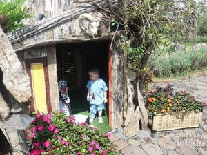 Ternyata, Ada Rumah Hobbit di Lembang