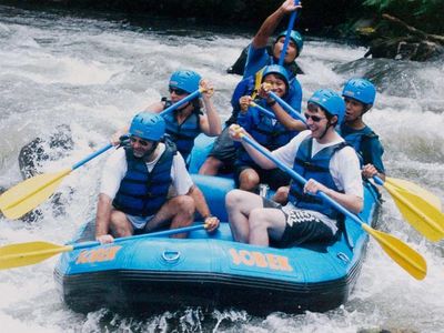 Terombang-ambing di Sungai Ayung