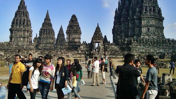 Terpesona Megahnya Candi Hindu Terbesar se-Indonesia