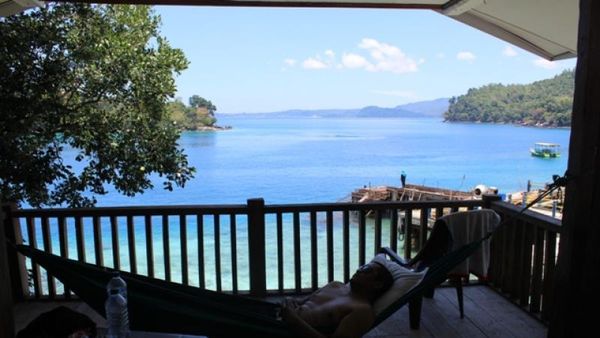 Terpesona Pantai Iboih di Ujung Indonesia