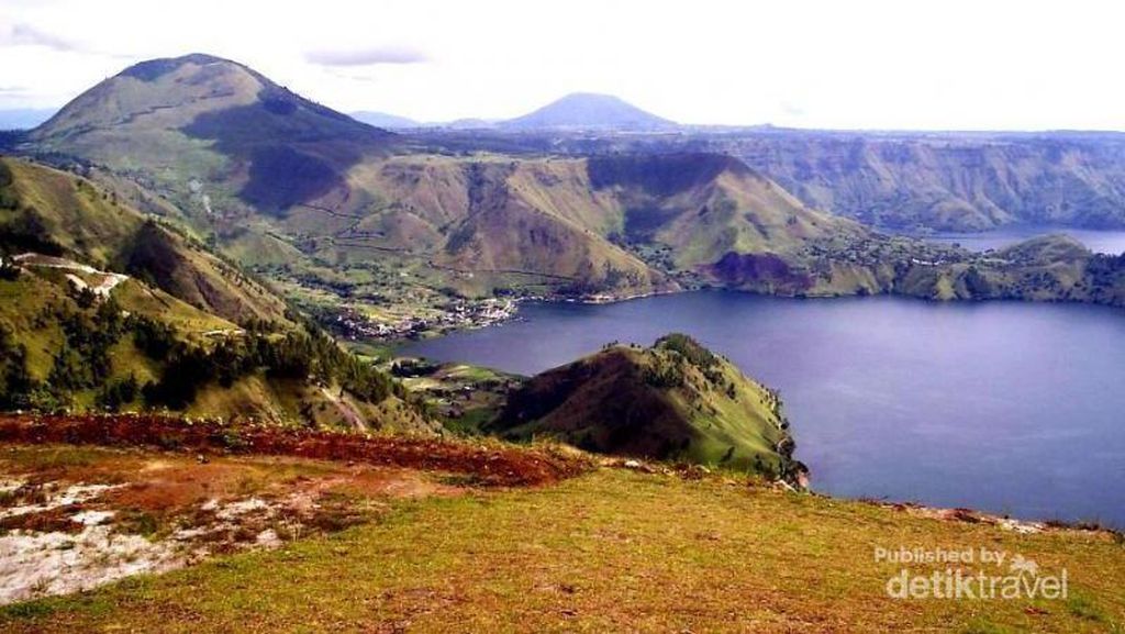 Toba, Danau Loch Ness Ala Sumatera Toba, Danau Loch Ness Ala Sumatera