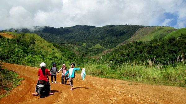 Trekking Seru ke Puncak Kuta Malaka di Aceh