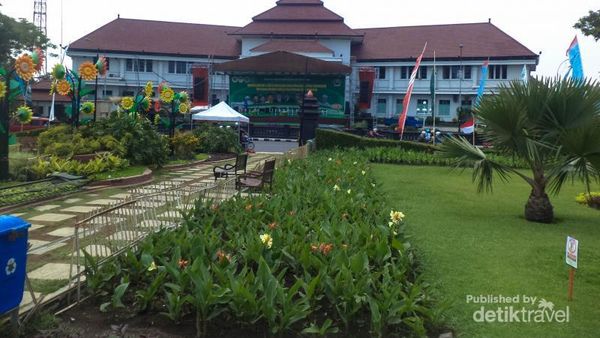 Tugu Bundar, Peringatan Proklamasi Kemerdekaan di Malang