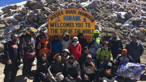 Turing ke Jalan Tertinggi di Dunia, 5.700 Mdpl!