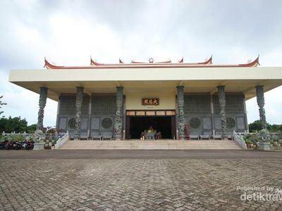 Vihara Terbesar Asia Tenggara Ada di Tanjungpinang