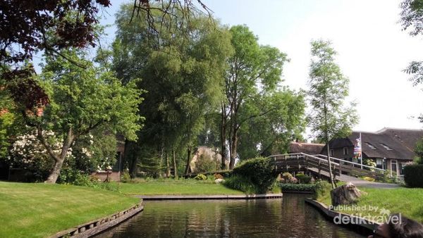 Volendam & 3 Tempat Wisata Wajib Kunjung di Belanda