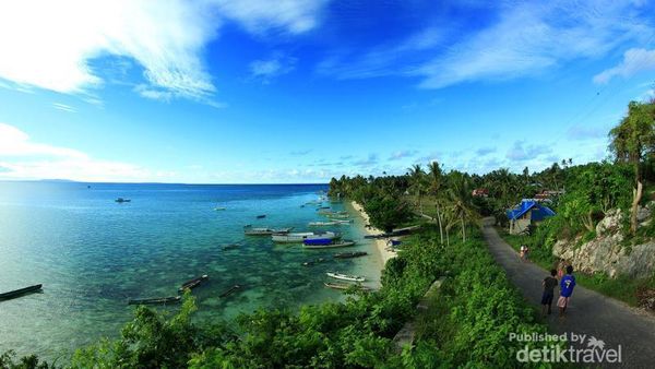 Wakatobi Tak Cuma Indah Bawah Lautnya