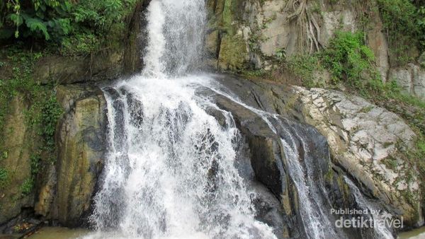 Weekend di Sumatera Utara, Yuk ke Air Terjun Lae Pendaroh