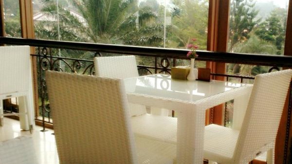 White Chapel, Tempat Romantis di Semarang