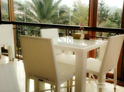 White Chapel, Tempat Romantis di Semarang