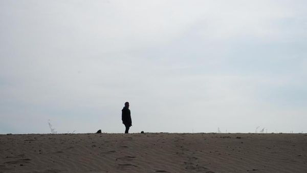 Wisata Beda di Yogya: Gumuk Pasir Parangkusumo