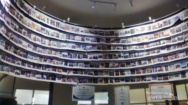 Wisata Malam Seru di Suroboyo Carnival Night Market