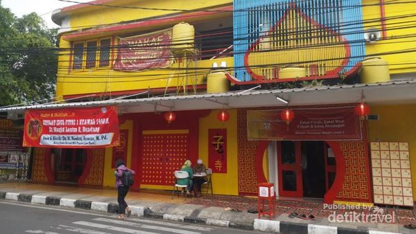 Wisata Religi Berbalut Akulturasi: Masjid Lautze 2