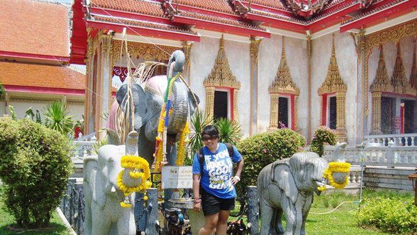 Wow! Takjub Akan Kemegahan Kuil Terbesar di Phuket