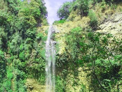 Wuih! Segarnya Liburan di Curug Cimahi