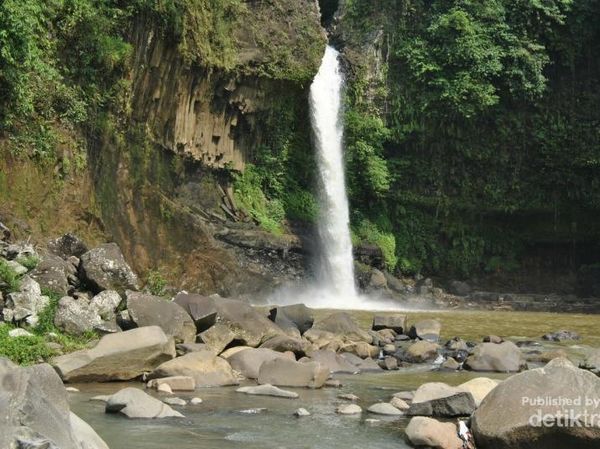 Yang Segar-segar di Bogor: Curug Lontar