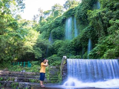 Yang Segar-segar di Kaki Rinjani