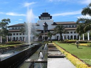 Yuk, Belajar Sejarah Kota Bandung di Museum Gedung Sate