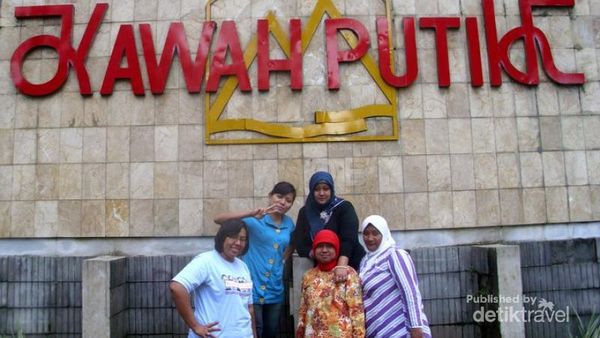 Yuk! Jalan-jalan Akhir Pekan ke Kawah Putih