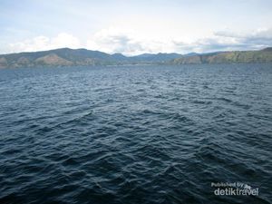 Yuk, ke Desa Tomok di Pulau Samosir