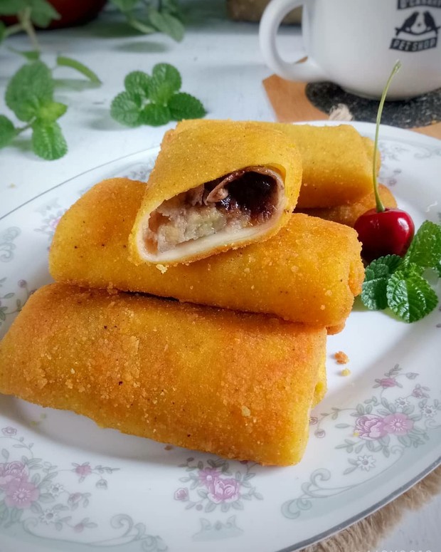 Risoles pisang cokelat