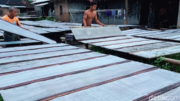 Geliat Perajin Mie Soun Hadapi Musim Hujan