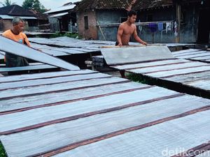 Geliat Perajin Mie Soun Hadapi Musim Hujan