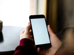 Nggak Ribet! Cara Memindahkan Data dari Android ke iOS