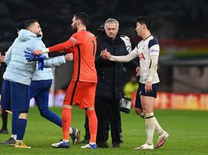 Mourinho ke Wasit Tottenham Vs Chelsea: Saya Tidak Puas!