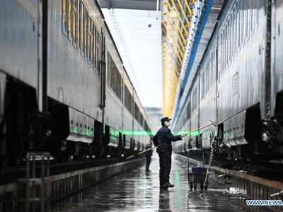 Mengintip Proses Kereta Mandi di China