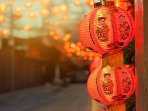 Ternyata Ini Alasan Dekorasi saat Imlek Identik dengan Warna Merah