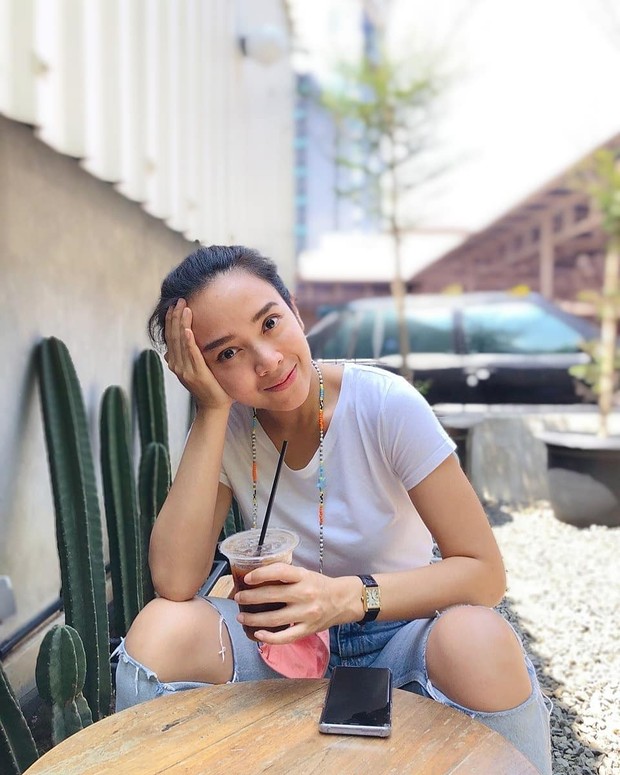 Potret Dea Ananda yang tetap Imut bak Remaja di Usia 34 Tahun