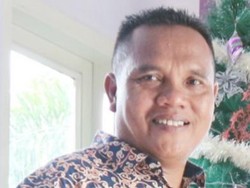Kisah Samuel Takatelide, Pencipta Yel-yel Terpesona yang Viral