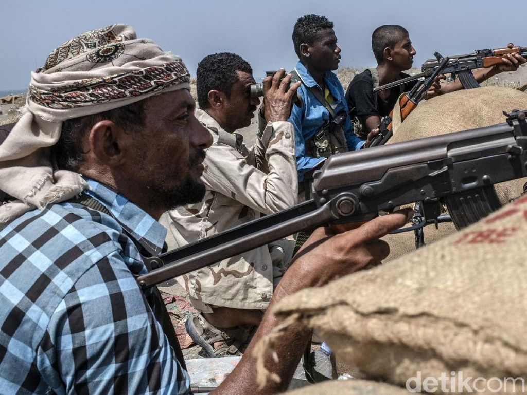 90 Orang Tewas dalam Pertempuran dengan Houthi di Yaman