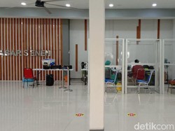 Ada GeNose, Rapid Test Antigen di Stasiun Senen Sepi Peminat