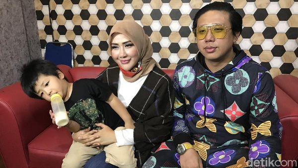 Momen Rey Utami dan Pablo Benua Umumkan Rujuk
